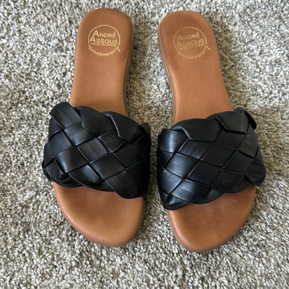 Andre Assous Featherweights Braided Black Leather Slide Sandals Size 9.